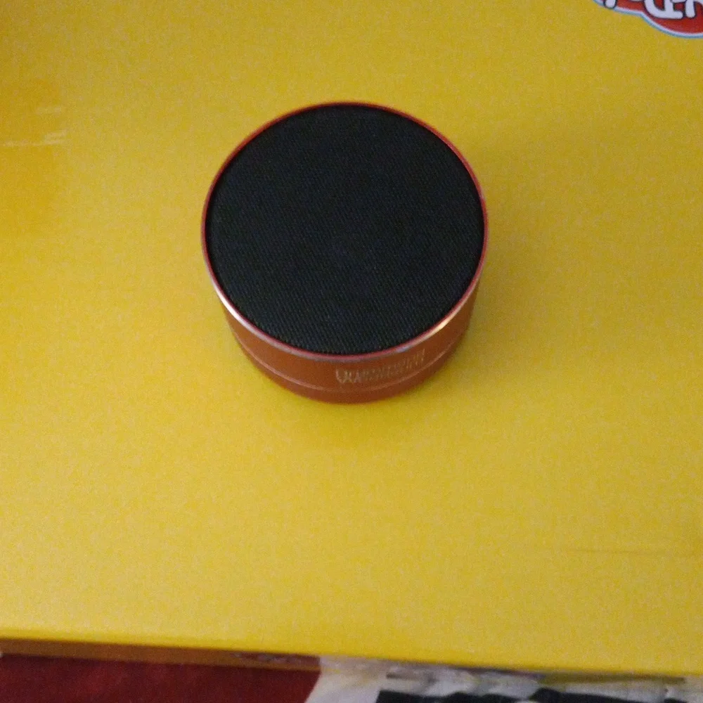 Drummond woodsum mini Bluetooth speaker. - Picture 3 of 3